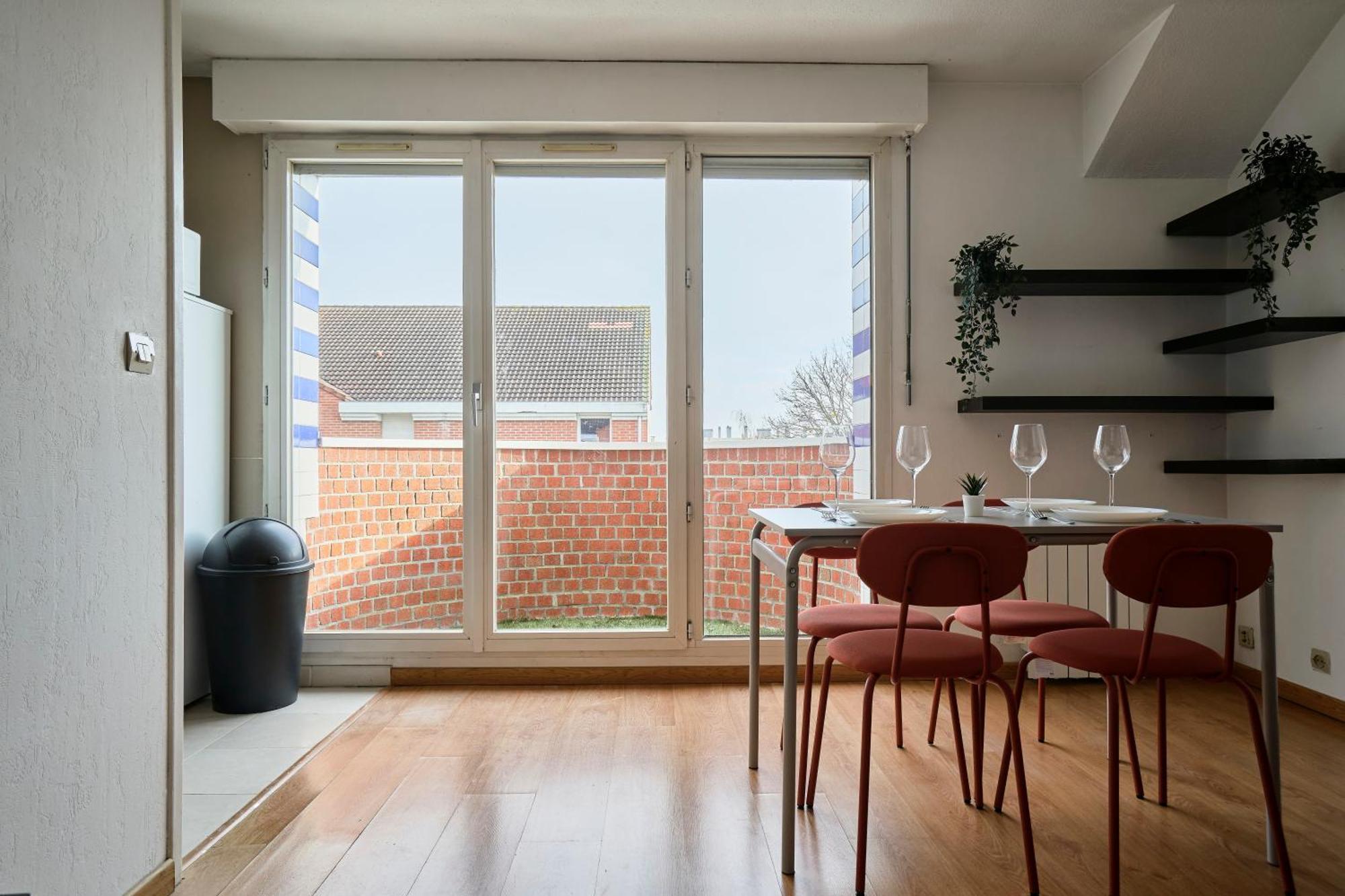 Apartment T2 Confortable A Saint Maurice Pellevoisin Lille